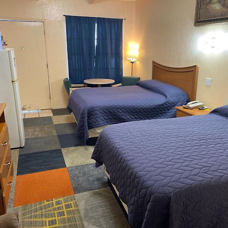 Relax Inn Goldthwaite Exterior photo