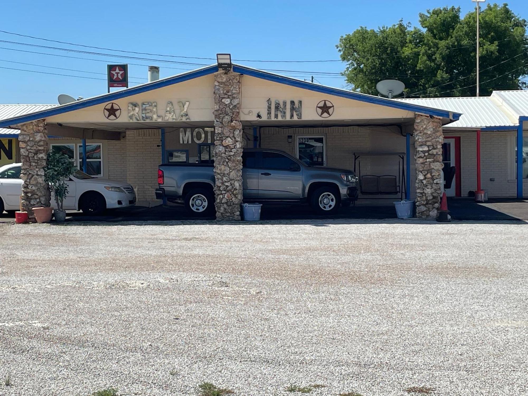 Relax Inn Goldthwaite Exterior photo